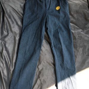 Selling women jeans Cat & Jack